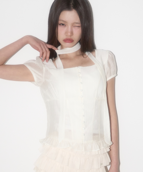 ILLIGO（イリゴ）の「リボンタイスクエアネックブラウスクリーム（シャツ/ブラウス・レディース・その他・S/M）」の3枚目の写真