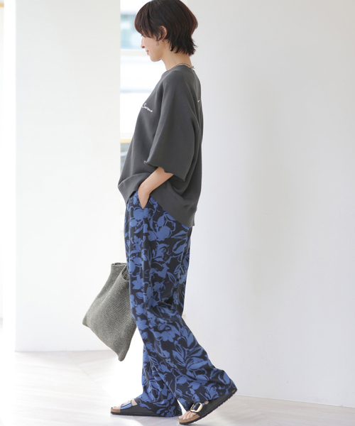 JOURNAL STANDARD relume（ジャーナルスタンダード　レリューム）の「［26SS新作］バイカラーリーフプリントパンツ（その他パンツ・レディース・アイボリー/ブラウン系その他/ブルー・FREE）」の19枚目の写真