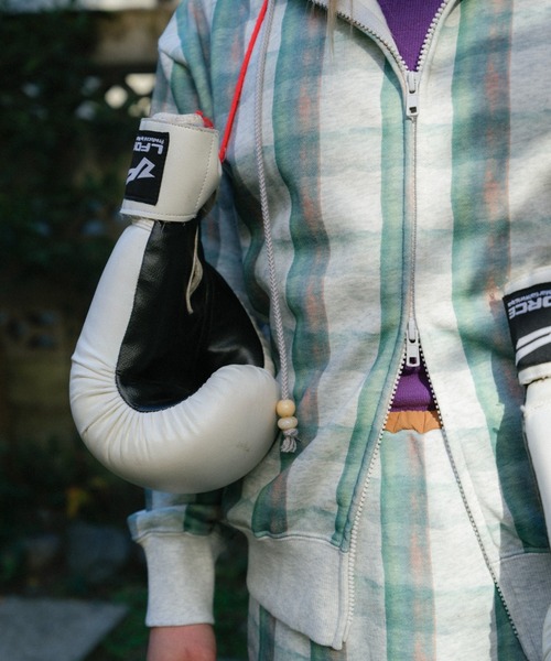 PAMM(パム)の「""Our Diary"" sweat zip parker(パーカー・レディース・ホワイト系/ドット・1/3)」の11枚目の写真