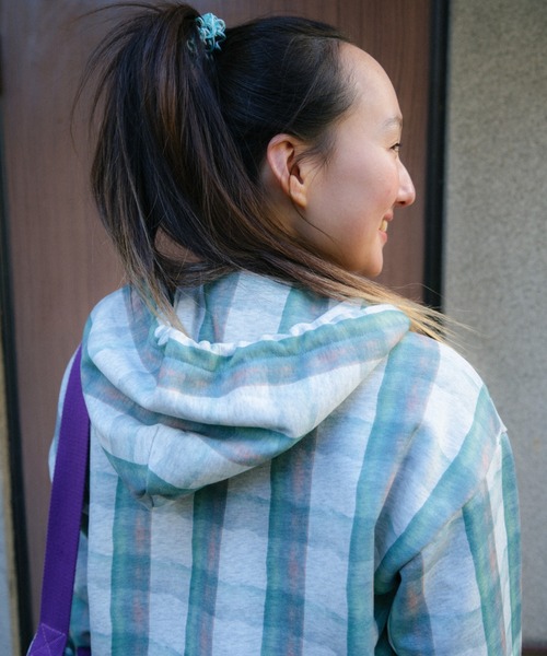 PAMM(パム)の「""Our Diary"" sweat zip parker(パーカー・レディース・ホワイト系/ドット・1/3)」の13枚目の写真