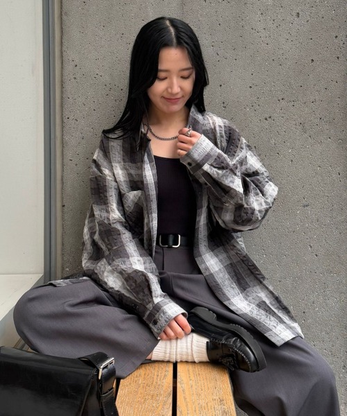 COLONY 2139(コロニートゥーワンスリーナイン)の「チェックサッカー長袖シャツ(シャツ/ブラウス・メンズ・サックスブルー/ブラック/アイボリー・LARGE/MEDIUM)」の2枚目の写真