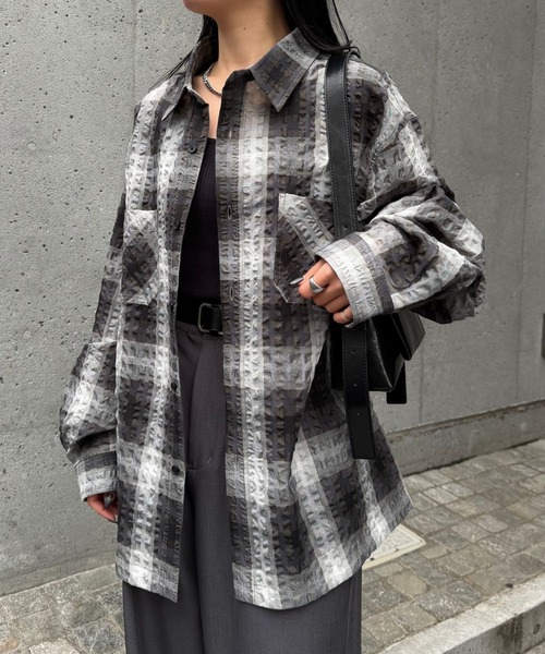 COLONY 2139(コロニートゥーワンスリーナイン)の「チェックサッカー長袖シャツ(シャツ/ブラウス・メンズ・サックスブルー/ブラック/アイボリー・LARGE/MEDIUM)」の17枚目の写真