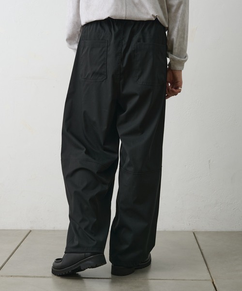 COLONY 2139(コロニートゥーワンスリーナイン)の「ストレッチツイルバレルイージーパンツ(その他パンツ・メンズ・ブラック/ホワイト/ブラウン・MEDIUM/LARGE)」の22枚目の写真