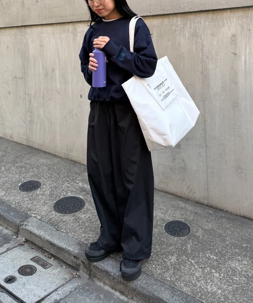 COLONY 2139(コロニートゥーワンスリーナイン)の「ストレッチツイルバレルイージーパンツ(その他パンツ・メンズ・ブラック/ホワイト/ブラウン・MEDIUM/LARGE)」の16枚目の写真