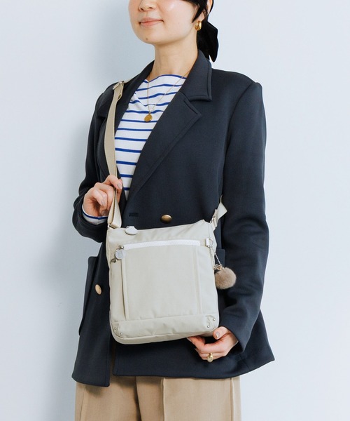 Kanana project(カナナプロジェクト)の「ショルダーバッグ PJ8-3rd LTD ブリーズライト 3L 限定モデル 20133(ショルダーバッグ・レディース・ベージュ/ブルーパープル・FREE)」の1枚目の写真