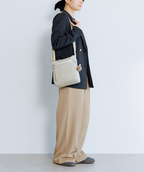 Kanana project(カナナプロジェクト)の「ショルダーバッグ PJ8-3rd LTD ブリーズライト 3L 限定モデル 20133(ショルダーバッグ・レディース・ベージュ/ブルーパープル・FREE)」の3枚目の写真
