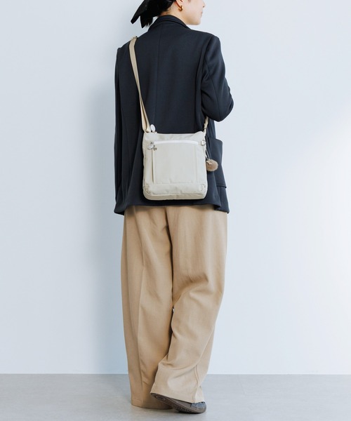 Kanana project(カナナプロジェクト)の「ショルダーバッグ PJ8-3rd LTD ブリーズライト 3L 限定モデル 20133(ショルダーバッグ・レディース・ベージュ/ブルーパープル・FREE)」の4枚目の写真