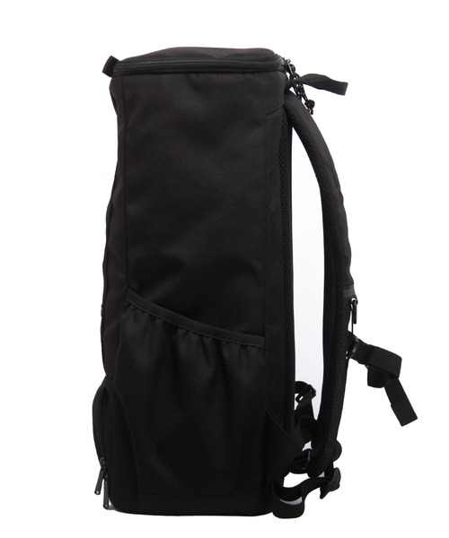 Columbia(コロンビア)の「【Columbia】 LB Flawless LW 32L ボックスリュック(バックパック/リュック・メンズ・ブラック×ホワイト/ブラック・FREE)」の3枚目の写真