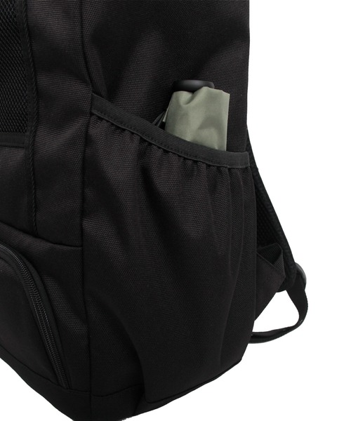 Columbia(コロンビア)の「【Columbia】 LB Flawless LW 32L ボックスリュック(バックパック/リュック・メンズ・ブラック×ホワイト/ブラック・FREE)」の9枚目の写真