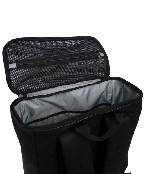 Columbia(コロンビア)の「【Columbia】 LB Flawless LW 32L ボックスリュック(バックパック/リュック・メンズ・ブラック×ホワイト/ブラック・FREE)」の16枚目の写真