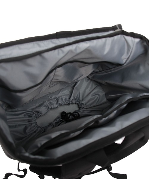 Columbia(コロンビア)の「【Columbia】 LB Flawless LW 32L ボックスリュック(バックパック/リュック・メンズ・ブラック×ホワイト/ブラック・FREE)」の20枚目の写真