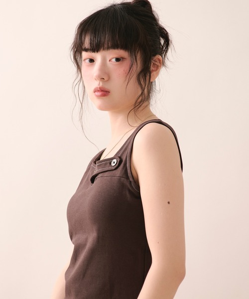 loin nuit(ロワンニュイ)の「stitch design tank top / ステッチデザインタンクトップ(タンクトップ・レディース・ブラウン/ブラック/アイボリー・FREE)」の18枚目の写真