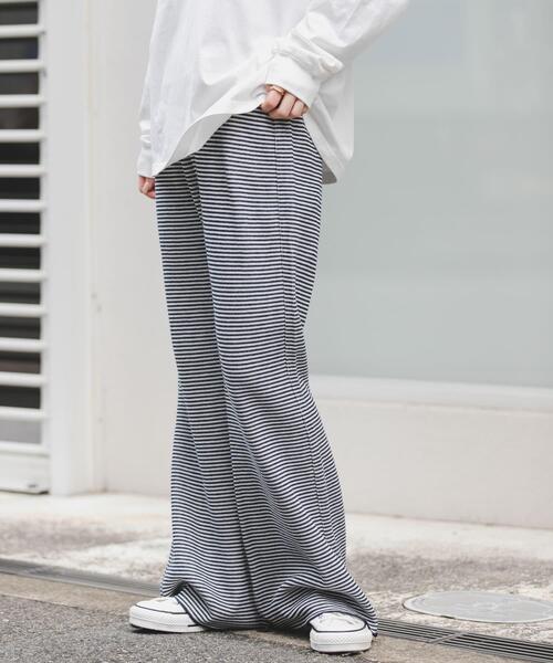 FORK&SPOON(フォークアンドスプーン)の「FORK&SPOON カットフレアパンツ(その他パンツ・レディース・ネイビー/ブラック・1/2)」の15枚目の写真