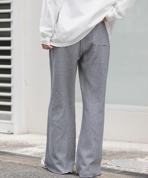 FORK&SPOON(フォークアンドスプーン)の「FORK&SPOON カットフレアパンツ(その他パンツ・レディース・ネイビー/ブラック・1/2)」の16枚目の写真