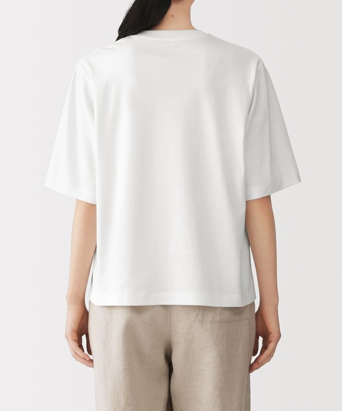 無印良品(ムジルシリョウヒン)の「婦人 涼感UVカットクルーネックワイド半袖Tシャツ(Tシャツ/カットソー・レディース・ホワイト/ライトグレー/ブルー系/ブラック/ライトピンク/スモーキーグリーン系/チャコールグレー/ライトイエロー・S/M/L/XL)」の12枚目の写真