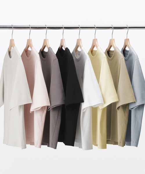 無印良品(ムジルシリョウヒン)の「婦人 涼感UVカットクルーネックワイド半袖Tシャツ(Tシャツ/カットソー・レディース・ホワイト/ライトグレー/ブルー系/ブラック/ライトピンク/スモーキーグリーン系/チャコールグレー/ライトイエロー・S/M/L/XL)」の9枚目の写真