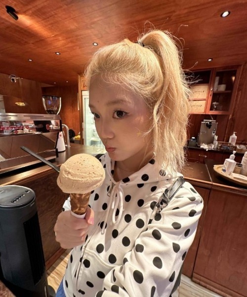 Ritzy(リッツィー)の「ドットパーカー フード付きトップス(パーカー・レディース・ホワイト・M/L/S)」の9枚目の写真