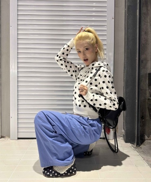 Ritzy(リッツィー)の「ドットパーカー フード付きトップス(パーカー・レディース・ホワイト・M/L/S)」の12枚目の写真