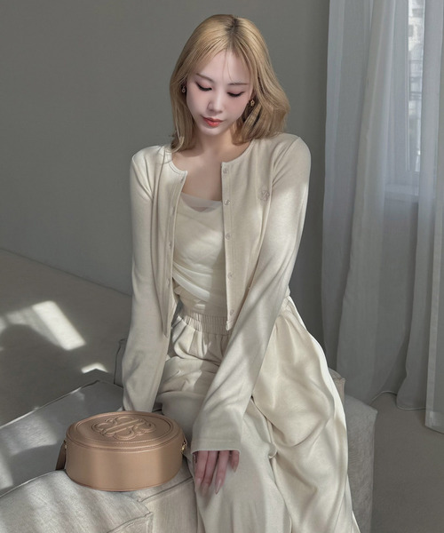 ROYAL PARTY(ロイヤルパーティー)の「カシュクールチュールキャミアンサンブル(アンサンブル・レディース・ブラック/グレー/オフホワイト・FREE)」の2枚目の写真