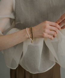et.UNiVER（エトユニベール）の「Pearl & Chain Layered Bracelet（ブレスレット）」