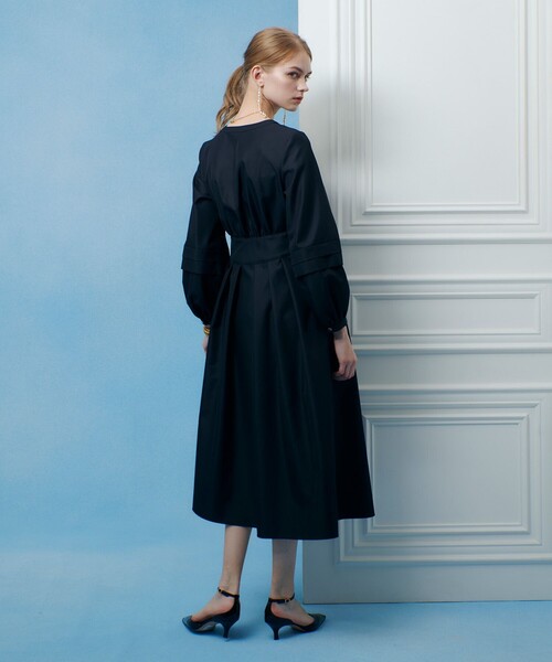 LOULOU WILLOUGHBY（ルルウィルビー）の「【LOULOU WILLOUGHBY】バックルベルトカシュクールワンピース（ワンピース・レディース・ブラック/ベージュ・2/1）」の22枚目の写真