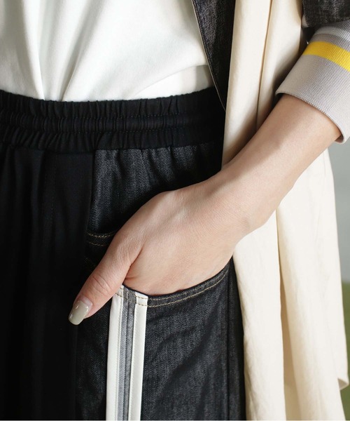 BITTOKO(ビットコ)の「カット×デニムパンツ(デニムパンツ・レディース・ブラック/ブルー・FREE)」の11枚目の写真