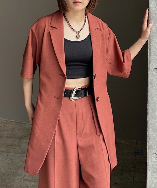 PAGEBOY(ページボーイ)の「シアバスウエストベルトショートスリーブジャケット【セットアップ対応】(テーラードジャケット・レディース・グレー/ブラック/ブラウン/テラコッタ・FREE)」の4枚目の写真