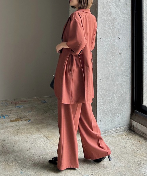 PAGEBOY(ページボーイ)の「シアバスウエストベルトショートスリーブジャケット【セットアップ対応】(テーラードジャケット・レディース・グレー/ブラック/ブラウン/テラコッタ・FREE)」の7枚目の写真