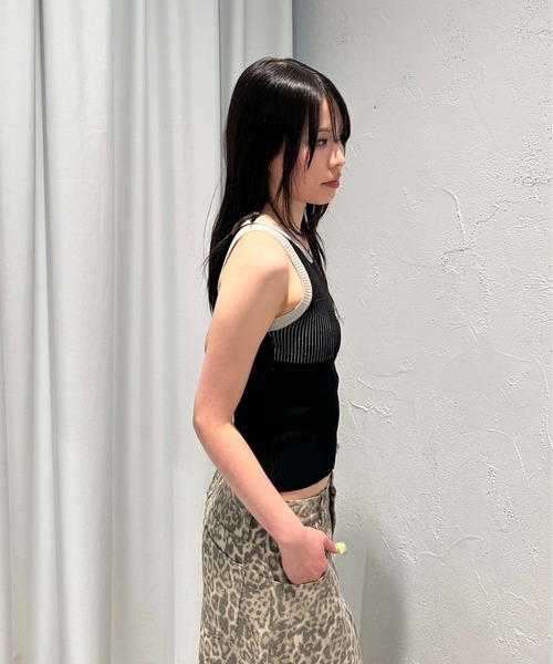 sedacle girl(セダクルガール)の「バイカラーリンガーニットタンク(タンクトップ・レディース・オフホワイト/ブラック/ネイビー/ベージュ/グレー・FREE)」の17枚目の写真