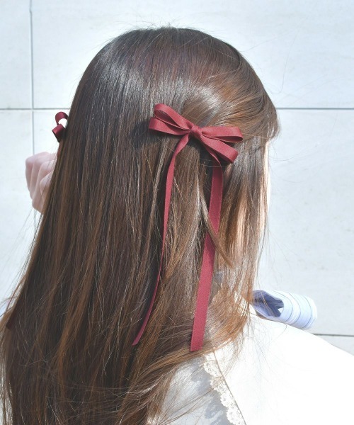 F i.n.t（フィント）の「ロングリボンヘアクリップセット（バレッタ/ヘアクリップ・レディース・アイボリー/レッド/ブルーグレー・FREE）」の3枚目の写真