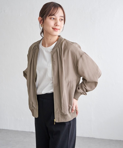 ikka(イッカ)の「【雑誌InRed5月号掲載】シアーリブブルゾン(ブルゾン・レディース・ブラウン系その他/ライトグリーン/ベージュ/チャコール・L/M/S)」の9枚目の写真