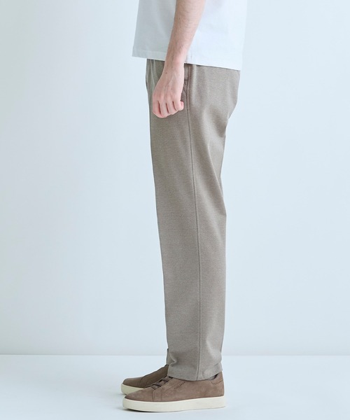 MEN'S BIGI（メンズビギ）の「【COVEROSS W/カバロスダブル】別注 リカバリーセットアップパンツ＜血行促進/抗酸化作用/遠赤外線効果＞（スラックス・メンズ・ベージュ/チャコールグレー/ネイビー・01/04/03/02）」の4枚目の写真