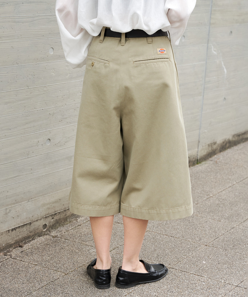 OUTDOOR PRODUCTS(アウトドアプロダクツ)の「Dickies 別注 WIDE BAGGY SHORTS(その他パンツ・レディース・ブラック/カーキ/ブラウン・LARGE/SMALL/MEDIUM)」の18枚目の写真
