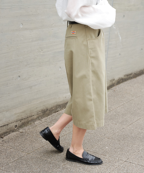 OUTDOOR PRODUCTS(アウトドアプロダクツ)の「Dickies 別注 WIDE BAGGY SHORTS(その他パンツ・レディース・ブラック/カーキ/ブラウン・LARGE/SMALL/MEDIUM)」の19枚目の写真