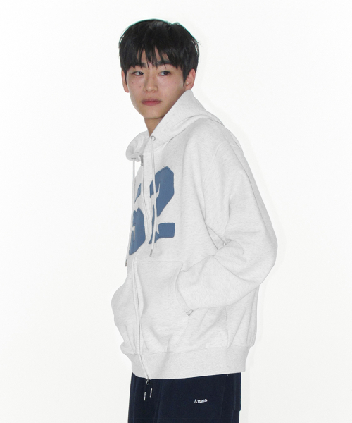 AMESWORLDWIDE（アメスワールドワイド）の「52 APPLIQUE HOODIE ZIP UP LIGHT GREY（パーカー・レディース・その他・LARGE/MEDIUM/SMALL）」の8枚目の写真