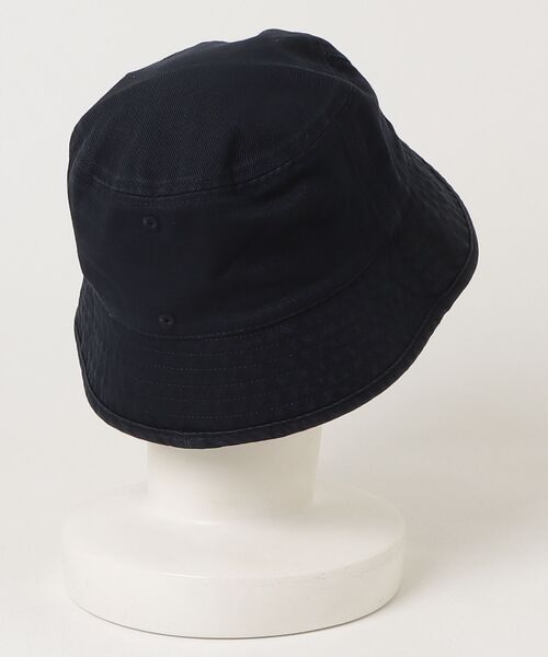 TOMMY HILFIGER（トミーヒルフィガー）の「シーズナルフラッグ バケットハット ユニセックス  オンライン限定（ハット・メンズ・ネイビー・FREE）」の2枚目の写真