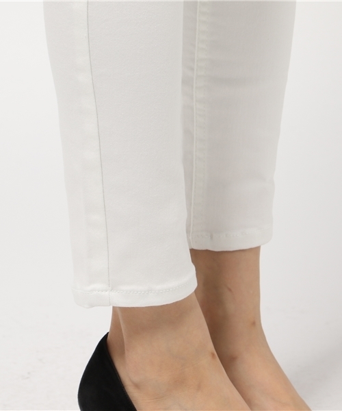 VIS（ビス）の「【相武紗季さんドラマ着用】パウダーストレッチスキニーデニムパンツ（デニムパンツ・レディース・ブルー/ホワイト/ネイビー・SMALL/LARGE/MEDIUM/XS.P）」の13枚目の写真