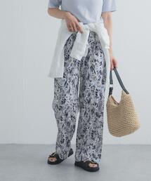 URBAN RESEARCH DOORS | 『WEB/一部店舗限定カラー』フラワープリントイージーパンツ(その他パンツ)