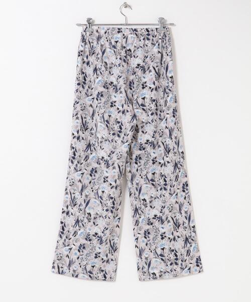 URBAN RESEARCH DOORS（アーバンリサーチドアーズ）の「『WEB/一部店舗限定カラー』フラワープリントイージーパンツ（その他パンツ・レディース・ホワイト系その他/グレー系その他/ブラウン系その他/ベージュ系その他・SMALL/MEDIUM）」の8枚目の写真