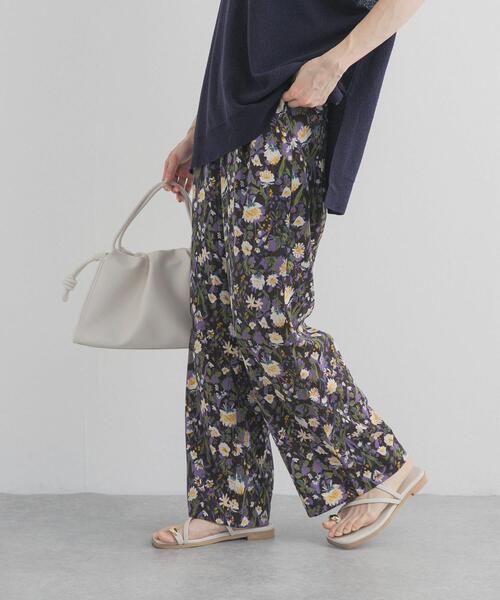 URBAN RESEARCH DOORS（アーバンリサーチドアーズ）の「『WEB/一部店舗限定カラー』フラワープリントイージーパンツ（その他パンツ・レディース・ホワイト系その他/グレー系その他/ブラウン系その他/ベージュ系その他・SMALL/MEDIUM）」の21枚目の写真