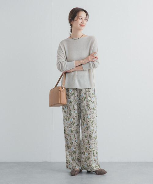 URBAN RESEARCH DOORS(アーバンリサーチドアーズ)の「『WEB/一部店舗限定カラー』フラワープリントイージーパンツ(その他パンツ・レディース・ホワイト系その他/グレー系その他/ブラウン系その他/ベージュ系その他・SMALL/MEDIUM)」の5枚目の写真