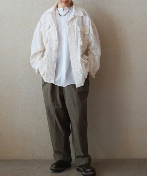 JOURNAL STANDARD LUXE（ジャーナルスタンダード　ラックス）の「【VAS-Y LENTEMENT】CREW-NECK OVERSIZED SHIRT（シャツ/ブラウス・レディース・ホワイト/ブラック・MEDIUM）」の8枚目の写真