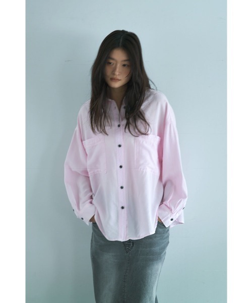 marjour（マージュール）の「RELAX DENIM SHIRT（シャツ/ブラウス・レディース・グレー/ピンク・M）」の9枚目の写真