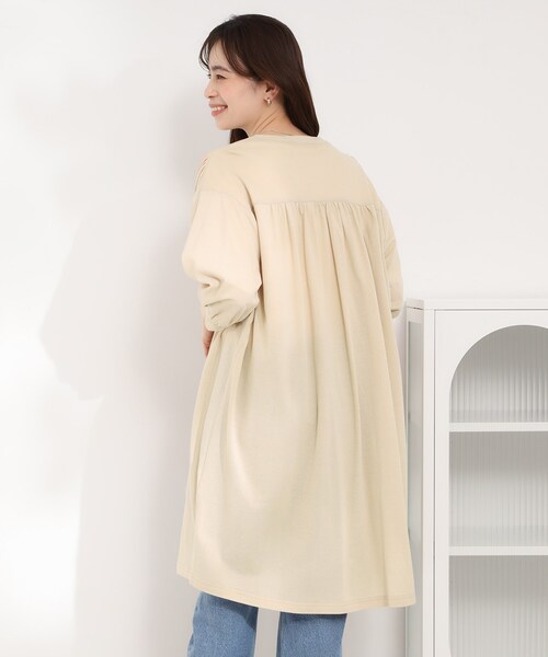 SHOO・LA・RUE(シューラルー)の「【洗濯機可/S-LL】1枚でも羽織でも キーネックシャツワンピース(ワンピース・レディース・ライトベージュ/ブラック/オレンジ・04/03/02/01)」の9枚目の写真