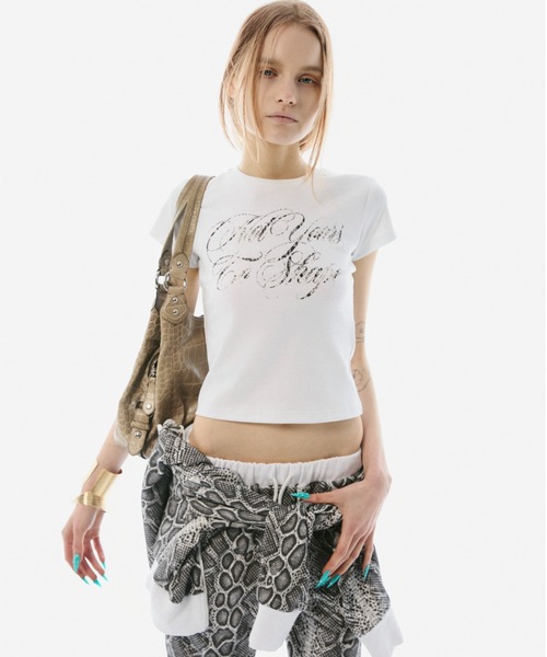 BLONDEY(ブロンディ)の「SCRIPT LOGO CROPPED TEE(Tシャツ/カットソー・レディース・ブラック/レッド/ホワイト・FREE)」の22枚目の写真