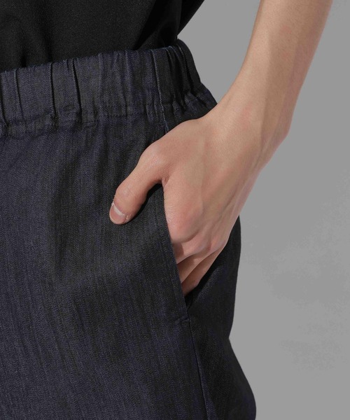 LAKOLE（ラコレ）の「冷感デニムパンツ / 655466（デニムパンツ・メンズ・インディゴブルー/ブラック・SMALL/MEDIUM/LARGE）」の11枚目の写真