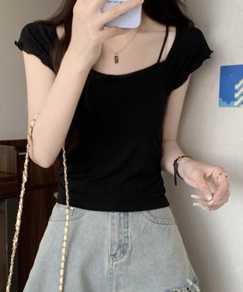 semplice(センプリチェ)の「カットソー【韓国ファッション】(Tシャツ/カットソー・レディース・ブラック/キャメル/グリーン/ホワイト・F)」の18枚目の写真