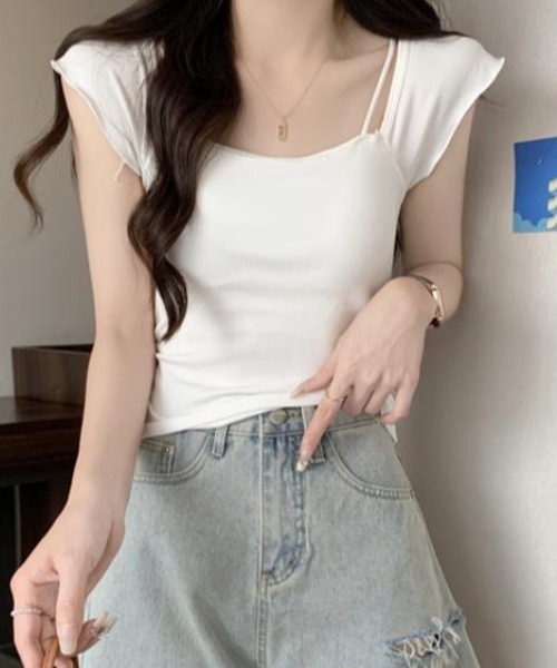 semplice(センプリチェ)の「カットソー【韓国ファッション】(Tシャツ/カットソー・レディース・ブラック/キャメル/グリーン/ホワイト・F)」の19枚目の写真