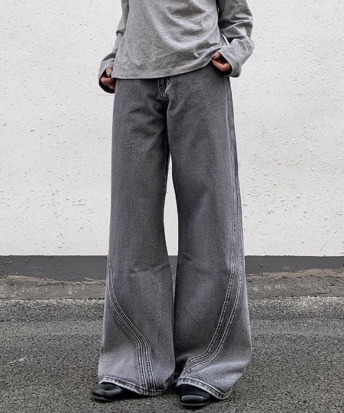 FreeZone(フリーゾーン)の「カーブステッチウォッシュ加工ワイドデニムパンツ(デニムパンツ・メンズ・グレー・M/S/L)」の3枚目の写真