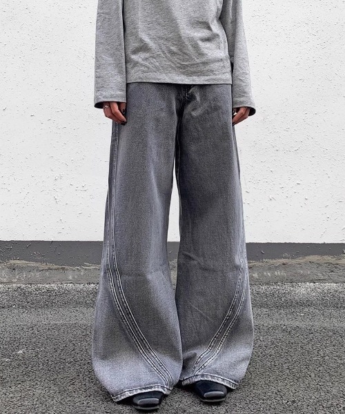FreeZone(フリーゾーン)の「カーブステッチウォッシュ加工ワイドデニムパンツ(デニムパンツ・メンズ・グレー・M/S/L)」の4枚目の写真